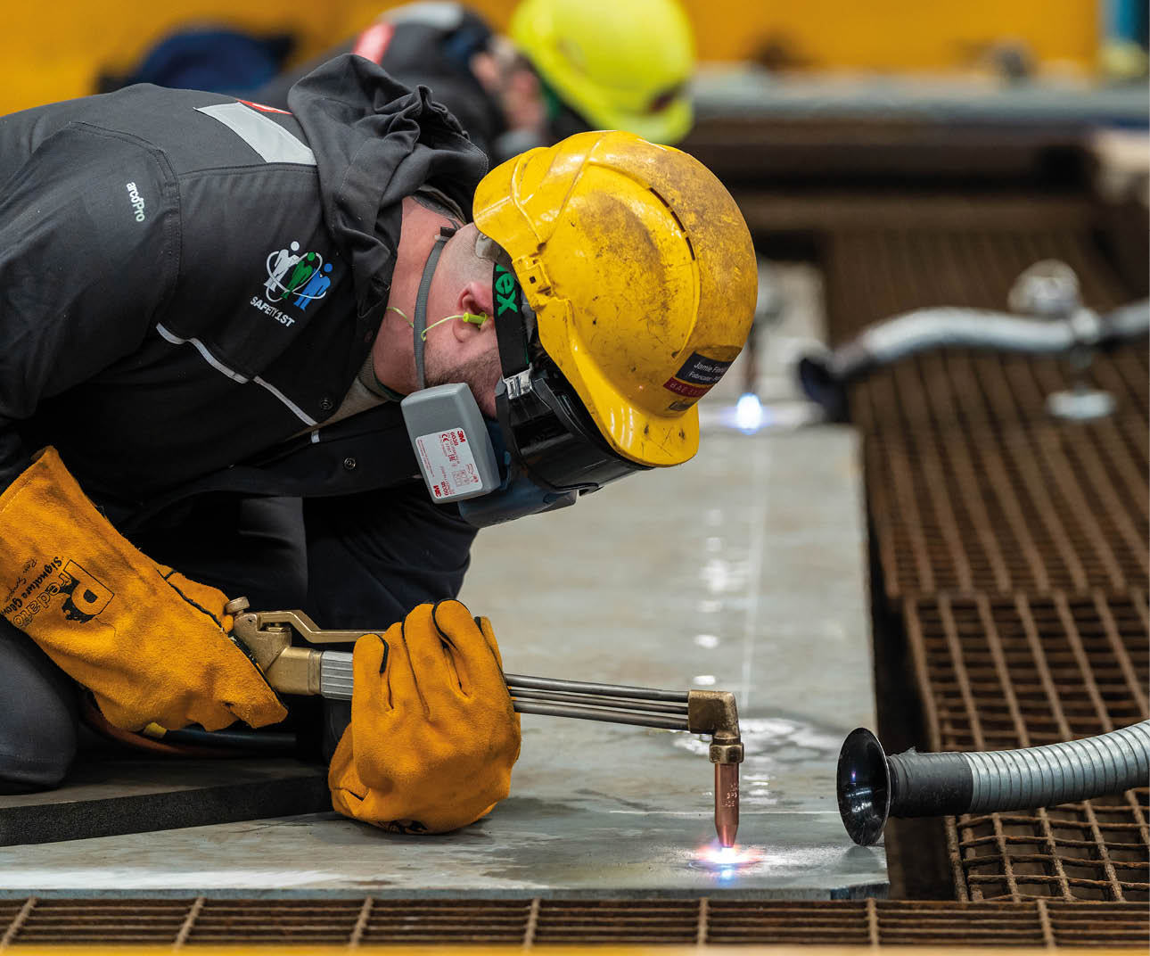 HMS BIRMINGHAM STEEL CUT MILESTONE SUPPORTS THOUSANDS OF UK JOBS Steel has been cut for HMS Birmingham, formally marking the start of the build of the second batch of Type 26 frigates.  The former Minister for Defence Procurement, Alex Chalk KC, marked the occasion at the steel cutting ceremony, with HMS Birmingham becoming the fourth of eight anti-submarine warships being constructed for the Royal Navy at BAE Systems’ shipyard in Govan, Glasgow.  Building on ambitions laid out in the National Shipbuilding Strategy Refresh, this represents another significant milestone for the Type 26 programme, the Royal Navy and UK Defence, reinforcing Defence’s commitment to shipbuilding in Scotland.  With all eight frigates to be built in Govan, and the work sustaining some 1,700 jobs in Scotland with a further 2,300 jobs across the wider UK supply chain, delivering on the Prime Minister’s priority to grow the economy, creating better-paid jobs and opportunity right across the UK.